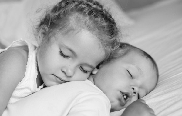 Чи можна маленьким брату і сестрі спати в одному ліжку і з якого віку їх потрібно розділити – 2