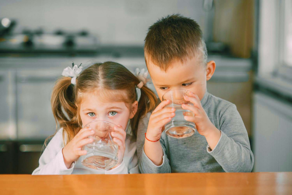 Забезпечення адекватної гідратації у дітей – скільки води потрібно пити щодня – 3